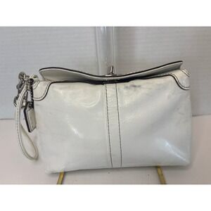 Coach White  Leather Turnlock Wristlet Clutch Bag Silver Hardware-see pics